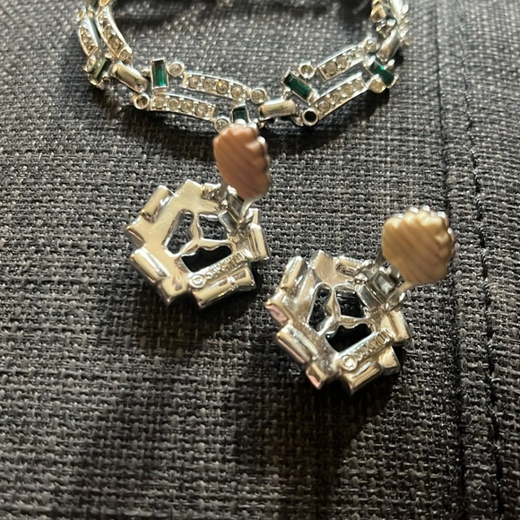 Vintage Sarah Coventry Emerald Ice Bracelet & Earrings Jewelry Set - Picture 3 of 16